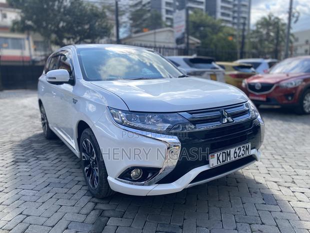 Mitsubishi Outlander 2016 Pearl