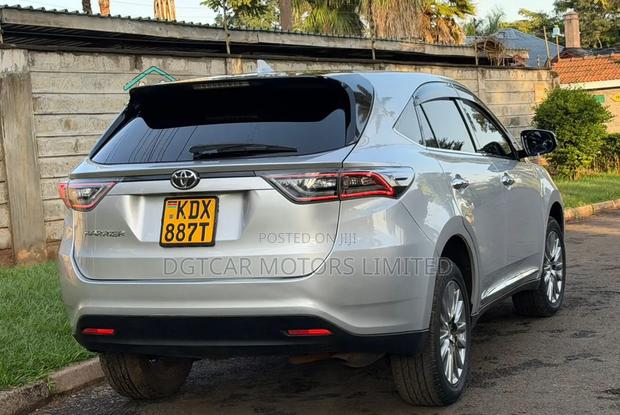 Toyota Harrier 2015 Silver