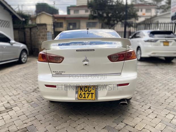 Mitsubishi Galant 2008 White