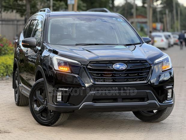 Subaru Forester Premium 2022 Black