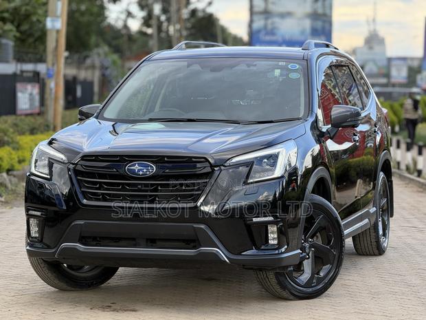 Subaru Forester Premium 2022 Black