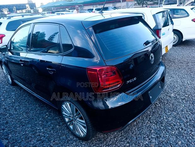 Volkswagen Polo 2015 Black