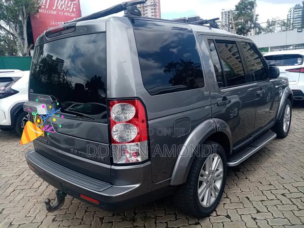 Land Rover Discovery 2010 Silver