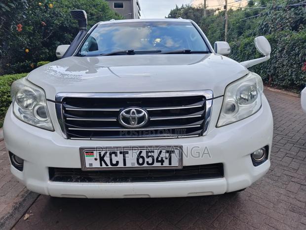 Toyota Land Cruiser Prado 4.0 Petrol TX 2013 White