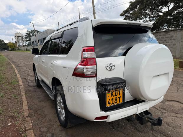 Toyota Land Cruiser Prado 3.0 TD 2011 White