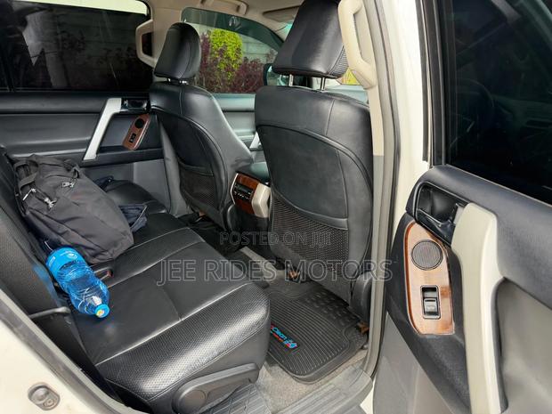 Toyota Land Cruiser Prado 3.0 TD 2011 White
