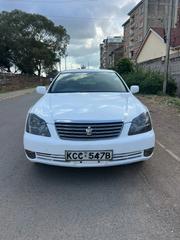 Toyota Crown 2010 White for sale