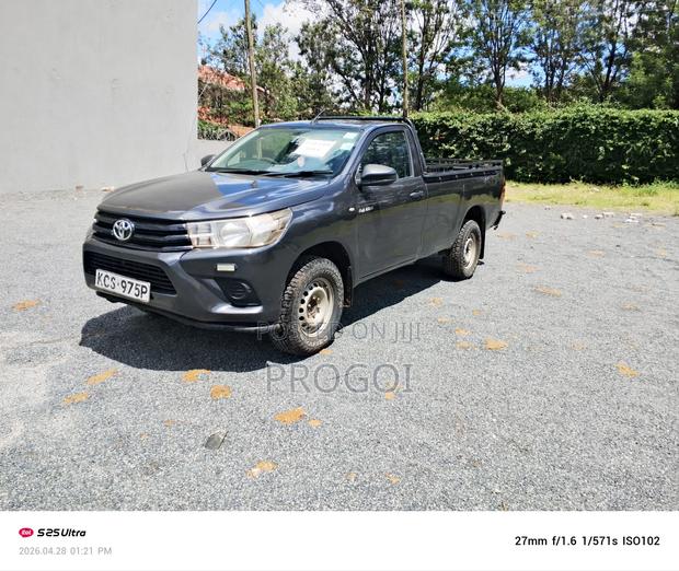 Toyota Hilux Revo Single Cab Deisel 2.4 RWD 2018 Gray
