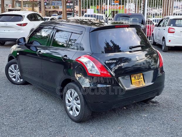 Suzuki Swift 2015 Black