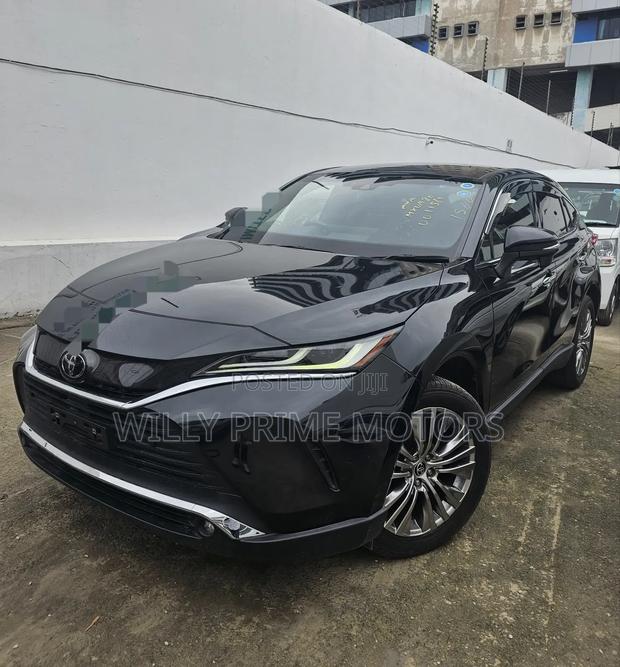 Toyota Harrier 2.0 2020 Black