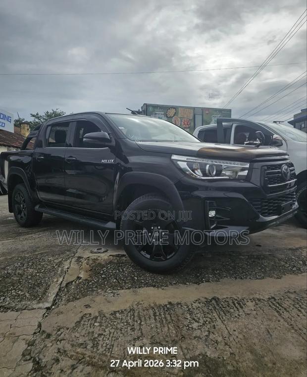 Toyota Hilux Revo Double Cab Deisel 2.4 AWD 2020