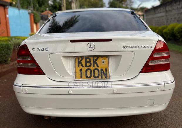 Mercedes-Benz C200 2004 White