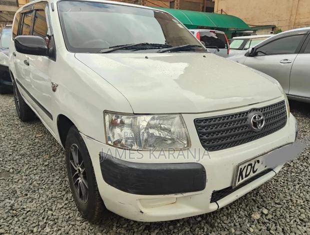 Toyota Succeed SV Premium 2014 White