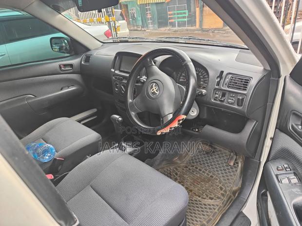 Toyota Succeed SV Premium 2014 White