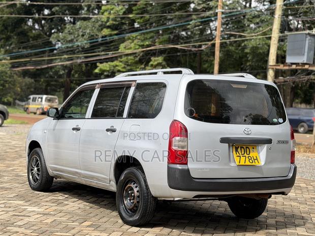 Toyota Succeed 2015 Silver