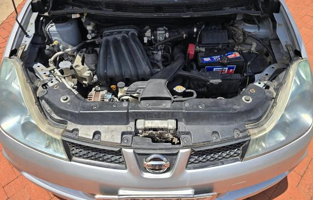 Nissan Wingroad 2011