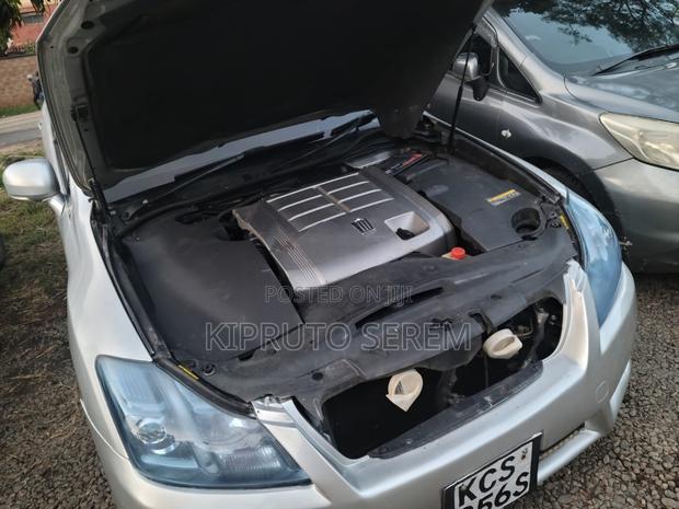 Toyota Crown 2011 Silver