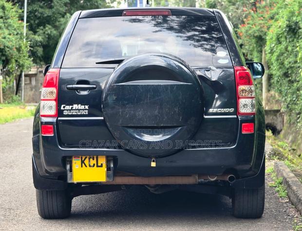 Suzuki Escudo 2009 Black