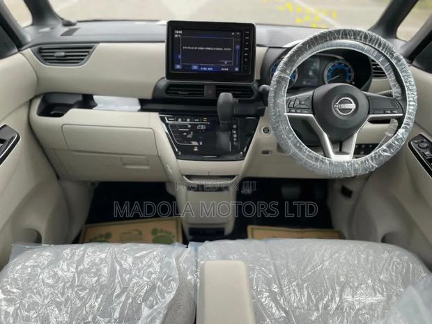 Nissan Dayz Roox 2020 Red