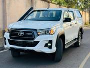 Toyota Hilux 2018 White for sale