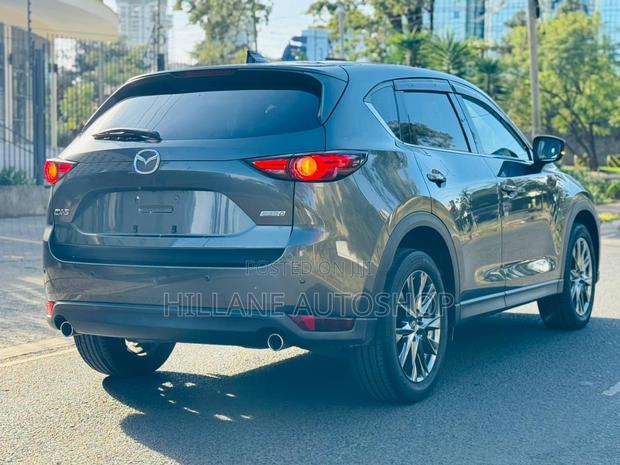 Mazda CX-5 2020 Gray