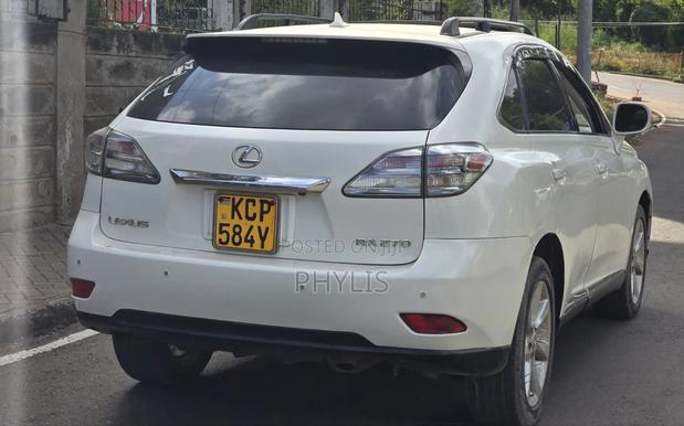 Lexus RX 270 2WD 2011 White