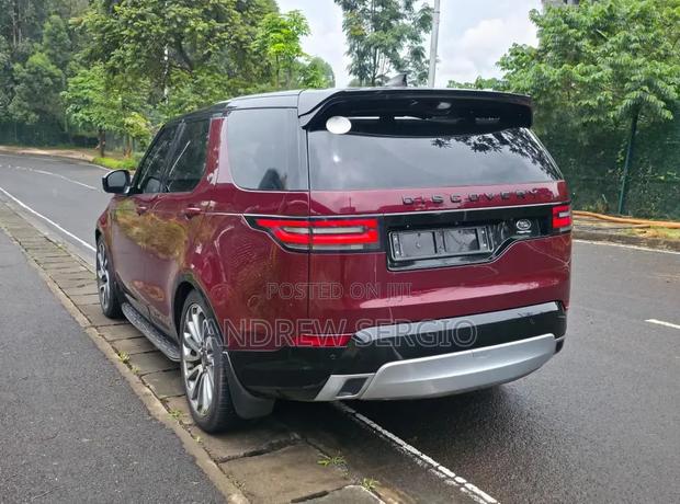 Land Rover Discovery 2017 Red