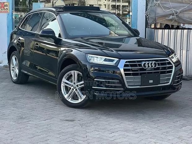 Audi Q5 2.0T Premium AWD quattro 2019 Black
