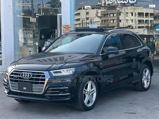 Audi Q5 2.0T Premium AWD quattro 2019 Black