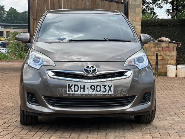 Toyota Ractis 1.5 FWD 2016 Gray