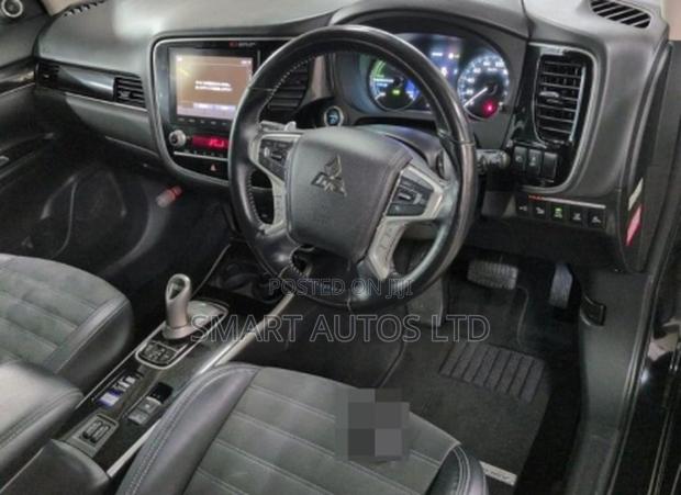 Mitsubishi Outlander 2.0 PHEV AWD 2019 Black