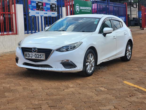 Mazda Axela 2015 Pearl