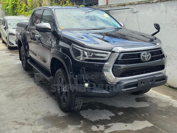 Toyota Hilux Revo Double Cab Deisel 2.4 AWD 2021 Black