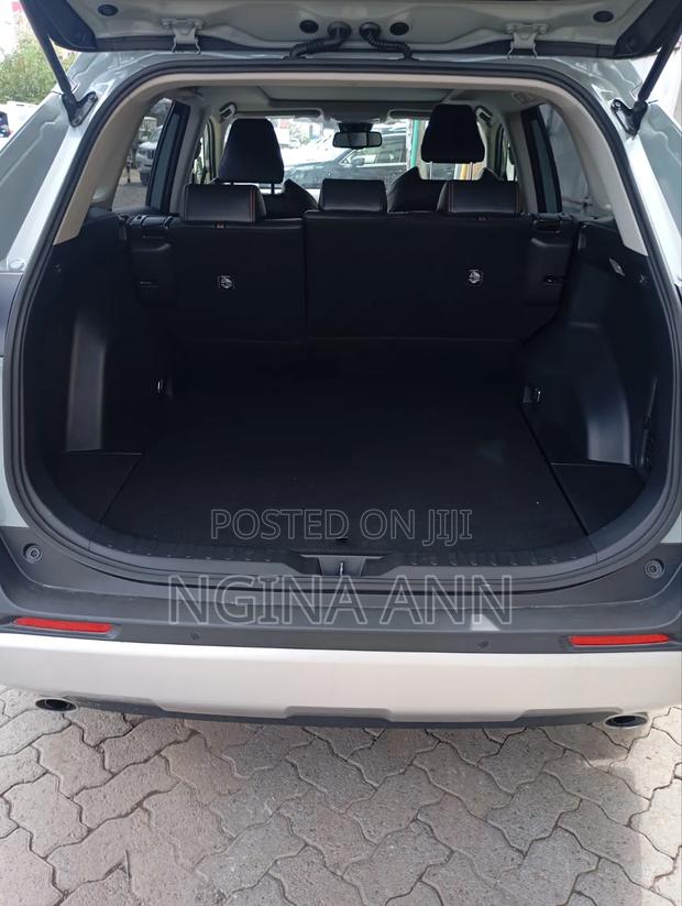Toyota RAV4 2019 Green