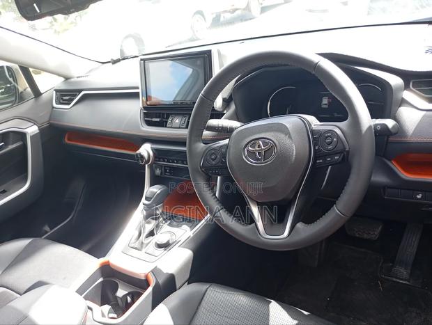 Toyota RAV4 2019 Green