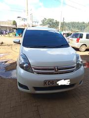 Toyota ISIS 2015 White for sale