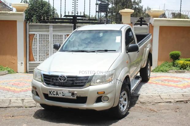 Toyota Hilux 2014 Beige