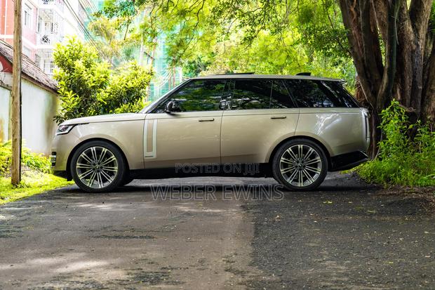 Land Rover Range Rover Vogue 2022 Gold