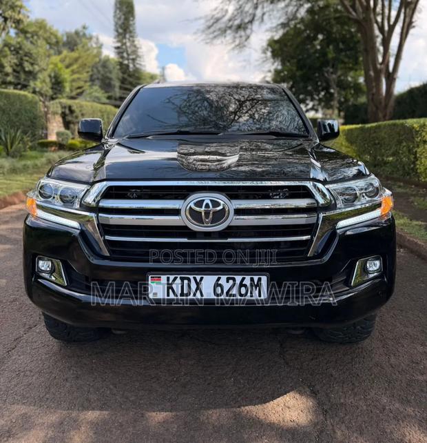 Toyota Land Cruiser Prado 2013 Black
