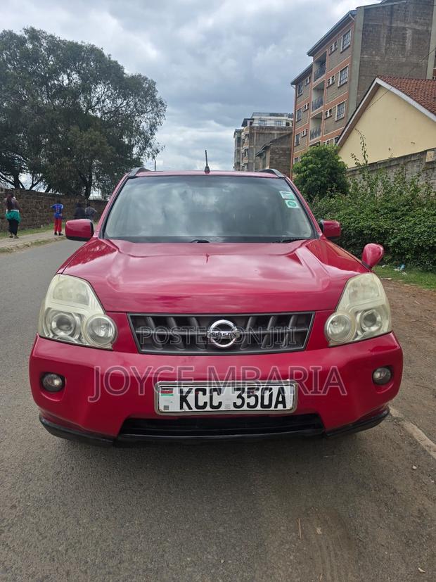 Nissan X-Trail 2010 Red