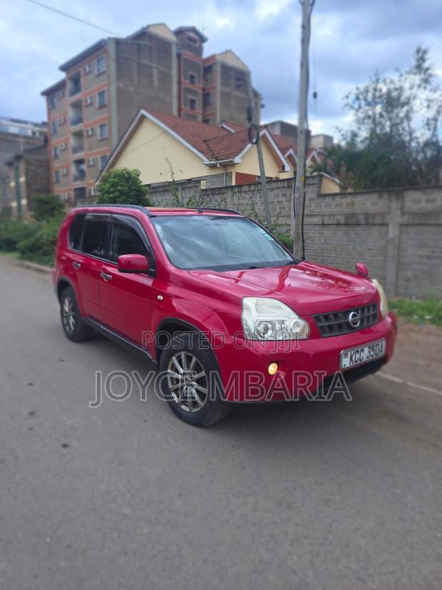 Nissan X-Trail 2010 Red