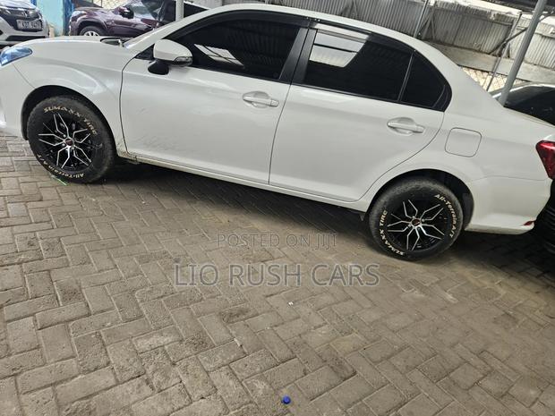 Toyota Axio 2017 White