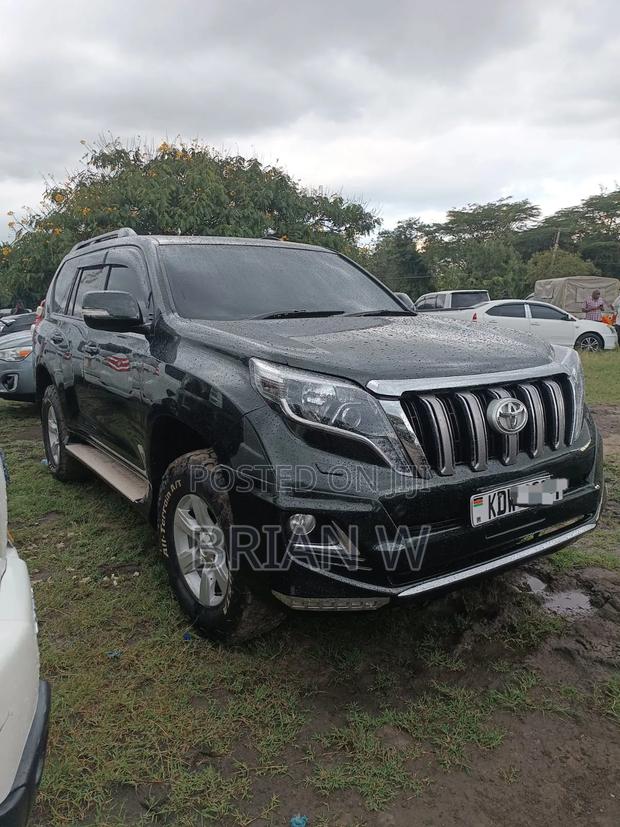 Toyota Land Cruiser Prado 2013 Green