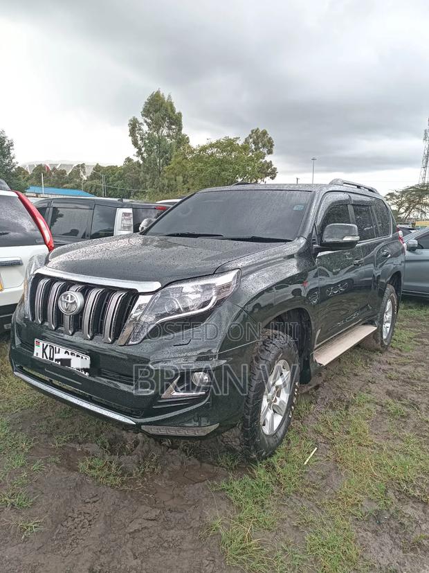 Toyota Land Cruiser Prado 2013 Green