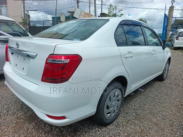 Toyota Axio 1.5 G 4WD 2019 White