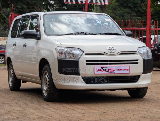 Toyota Probox 1.5 GL 4WD 2020 White