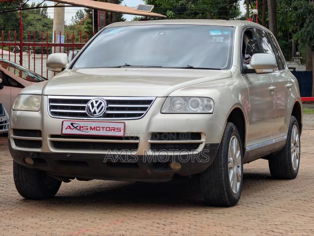 Volkswagen Touareg 2005 Gold