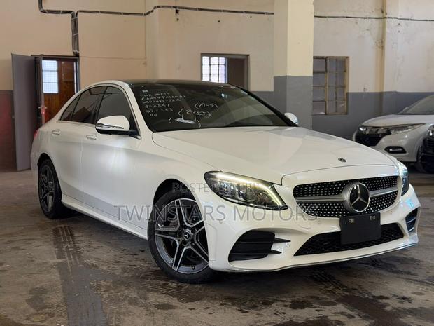 Mercedes-Benz C200 2019 White