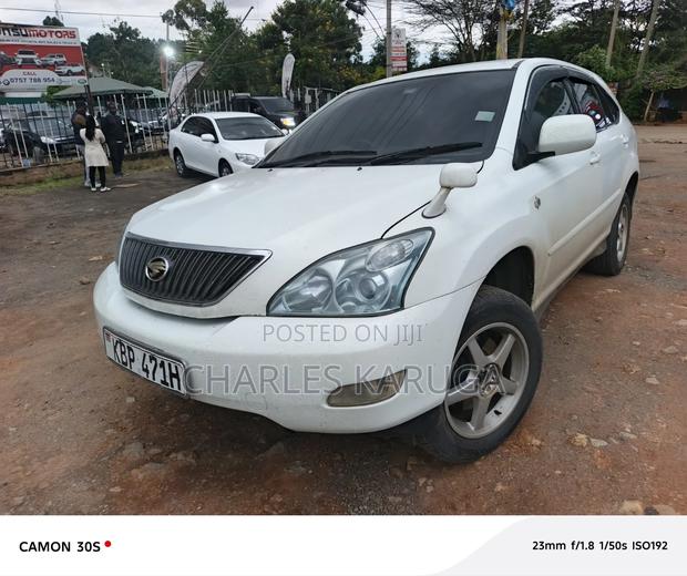 Toyota Harrier 2005 White