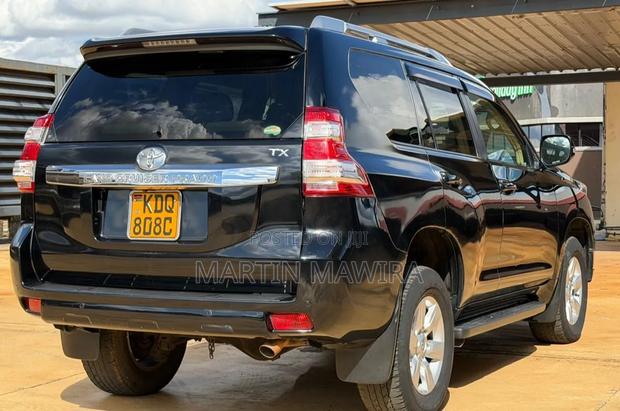 Toyota Land Cruiser Prado 2016 Black